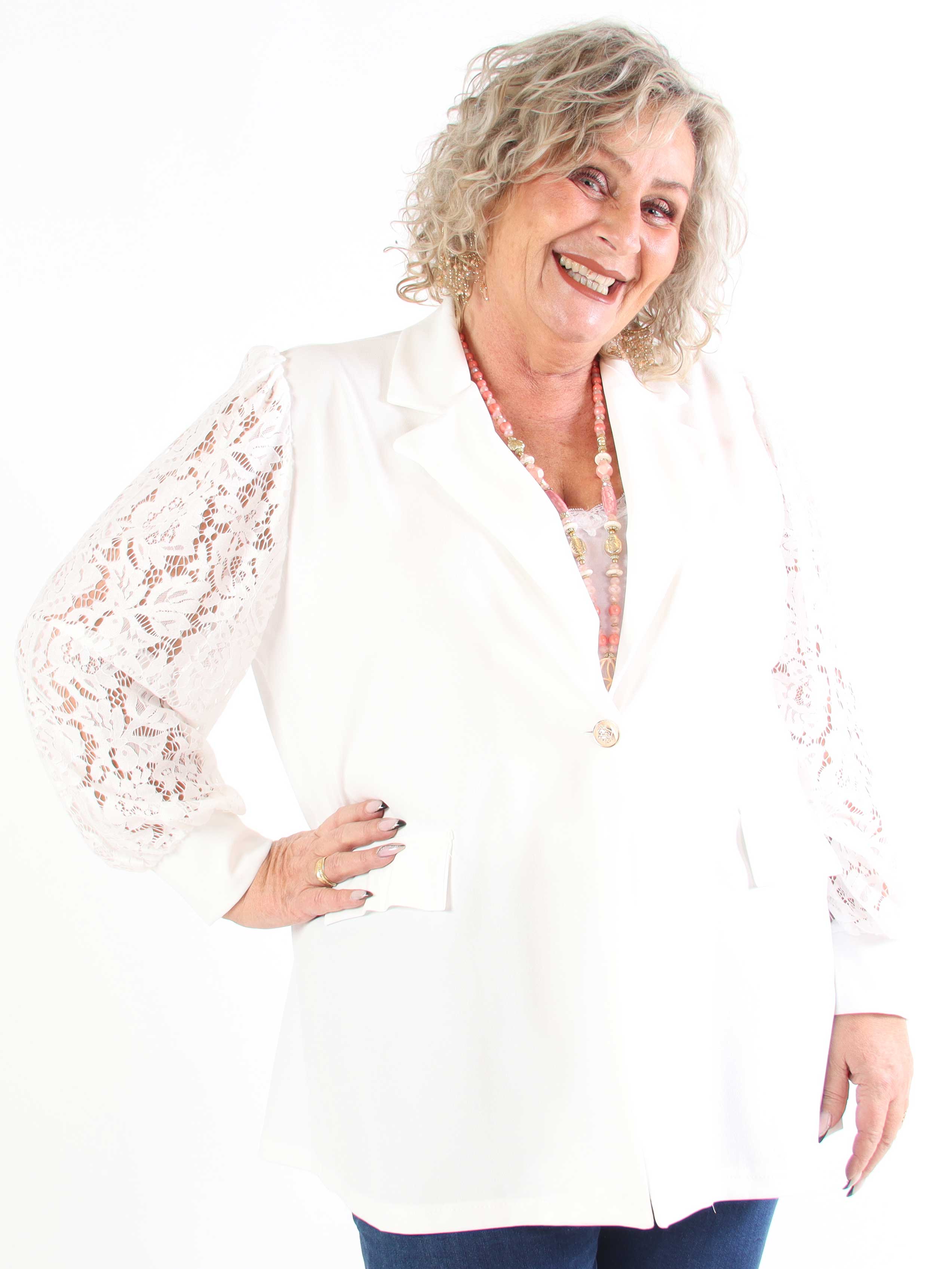 Kata Lace - Oversized blazer med blondeærmer